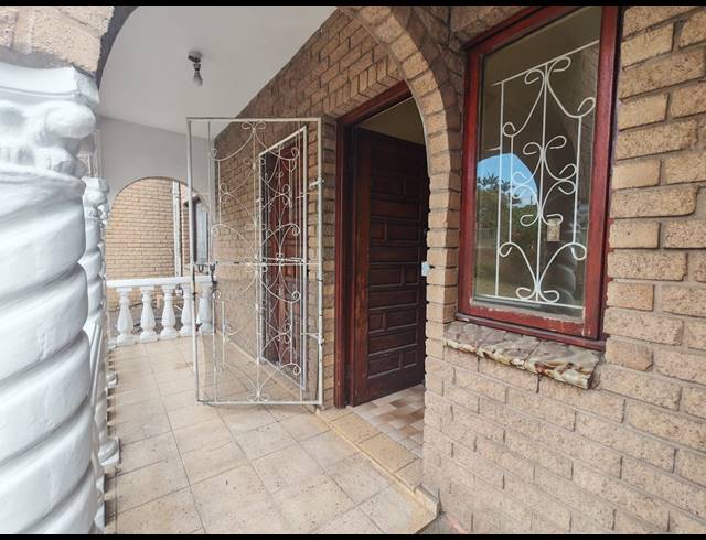 1 BEDROOM FREEHOLD TO LET IN CHELMSFORD HEIGHTS